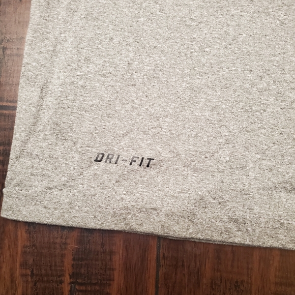 NWOT Nike Dri Fit Texas Longhorns Tee sz Medium - Picture 2 of 4